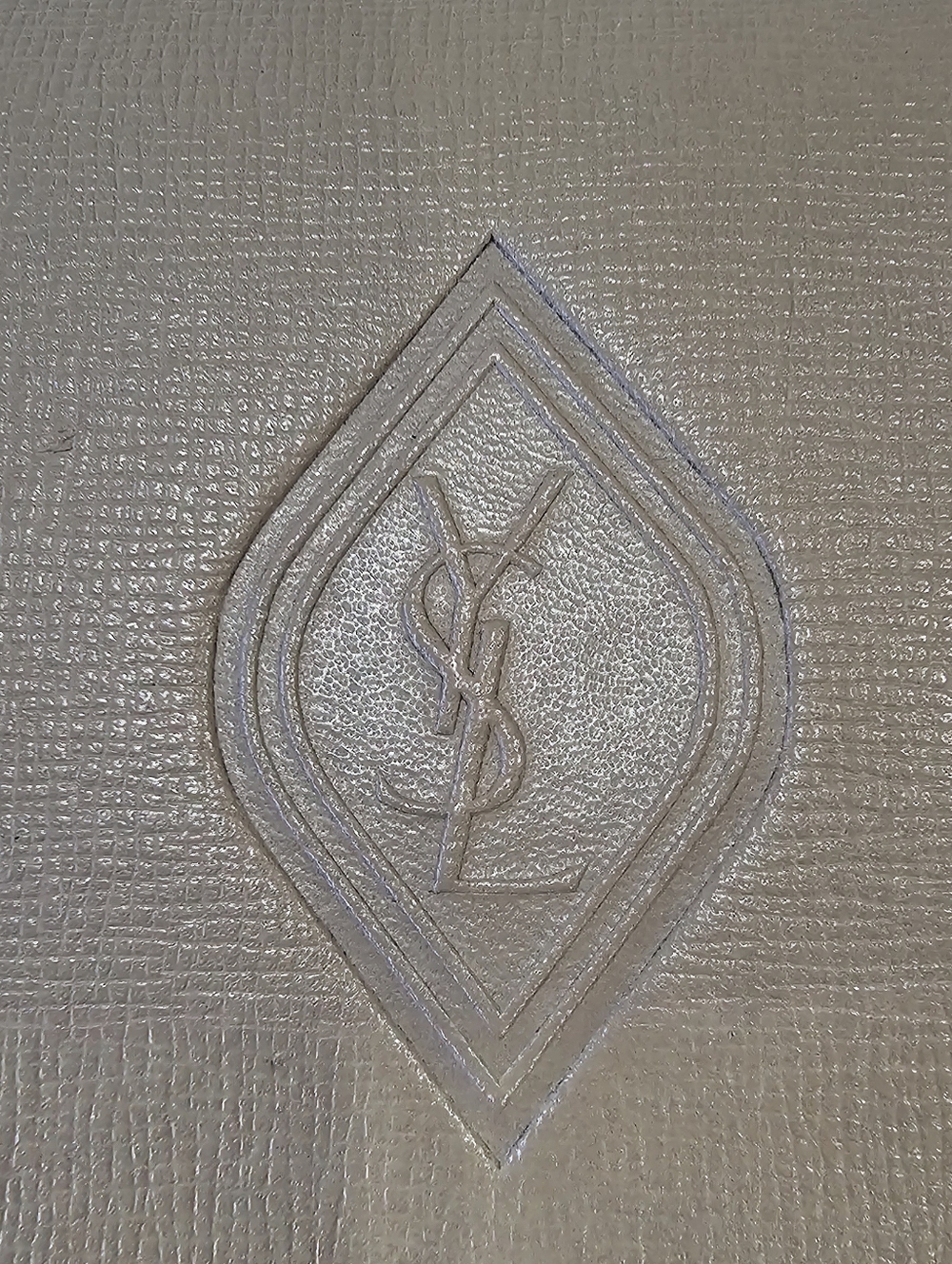 Yves Saint Laurent Tan Leather Vintage Continental Wallet with Gold Corners - Picture 2 of 12